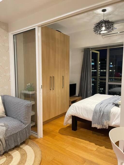 The Serene Escape Rockwell Makati City View 1Br Apartment มะนิลา ภายนอก รูปภาพ
