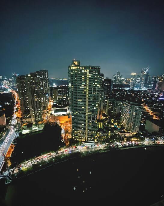The Serene Escape Rockwell Makati City View 1Br Apartment มะนิลา ภายนอก รูปภาพ